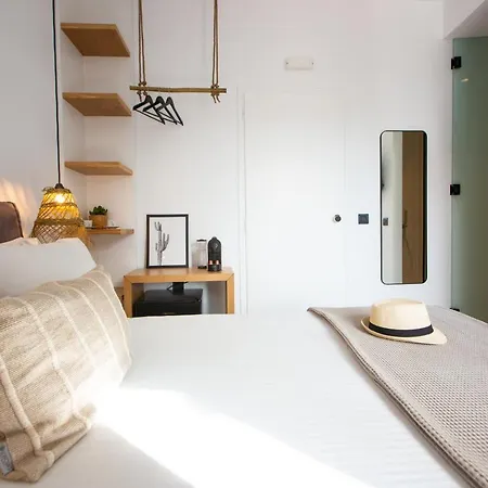Eleana Hotel